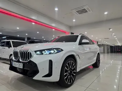 BMW X6 2025, 4995 км, за 121000000 KRW