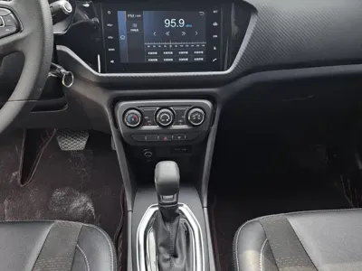 Chery Tiggo 3x 2020, 70000 км, за 23800 CNY - фото 13