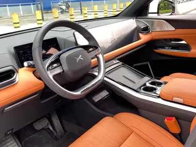 Xpeng G9 2023, 31000 км, за 135000 CNY