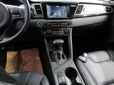 Kia Niro 2017, 108374 км, за 12500000 KRW - фото 11
