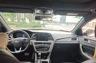 Hyundai Sonata 2015, 56000 км, за 42273.65 CNY - фото 18