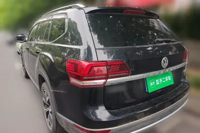 Volkswagen Teramont 2017, 172800 км, за 88837.48 CNY