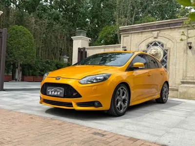 Ford Focus (Import) 2014, 57000 км, за 103000 CNY - фото 1