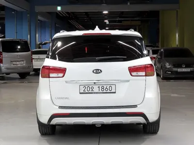 Kia Canival 2016, 180110 км, за 8800000 KRW
