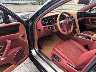 Bentley Flying Spur 2018, 42000 км, за 888000 CNY - фото 10