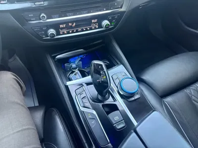BMW 5-Series 2018, 93000 км, за 25500000 KRW