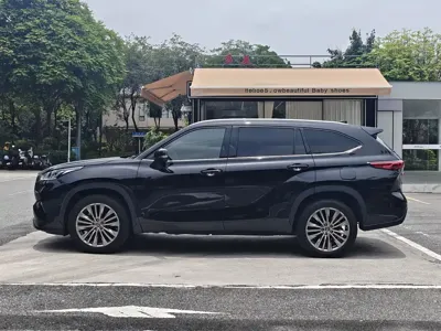 Toyota Highlander 2024, 40000 км, за 209800 CNY - фото 7