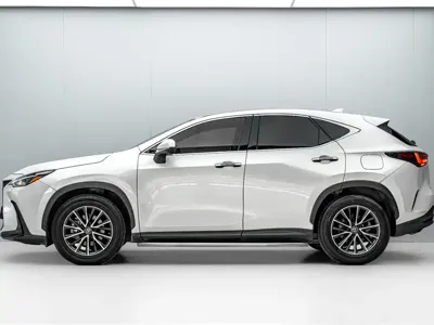 Lexus NX 2023, 41000 км, за 173800 CNY - фото 4