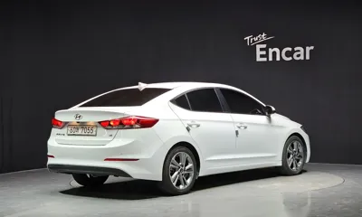 Hyundai Avante 2018, 45525 км, за 11000000 KRW