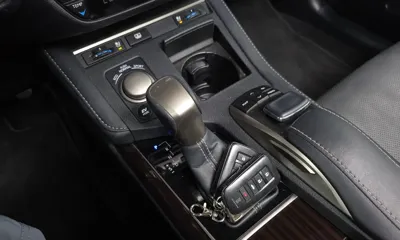 Lexus ES 2017, 55483 км, за 27500000 KRW - фото 9