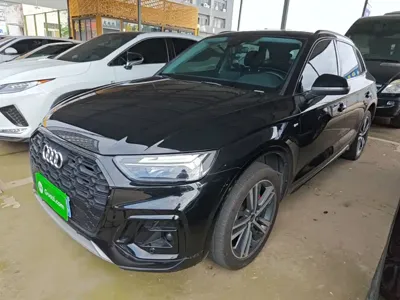 Audi Q5L · 2022 год