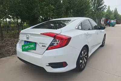 Honda Civic 2016, 88800 км, за 65458.48 CNY - фото 6