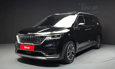 Kia Canival · 2023 год