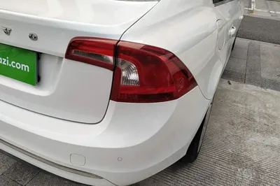 Volvo S60 2016, 176400 км, за 45145.31 CNY - фото 9