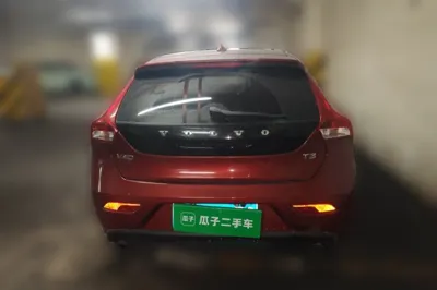 Volvo V40 2017, 26400 км, за 54329.37 CNY - фото 4