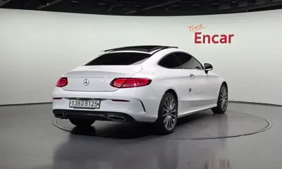 Mercedes-Benz C-Class 2019, 101512 км, за 21200000 KRW