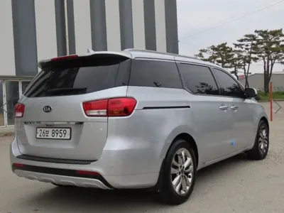 Kia Canival 2015, 114759 км, за 8000000 KRW - фото 3
