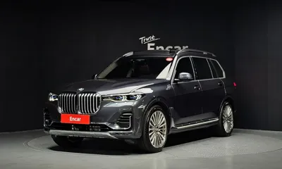 BMW X7 · 2022 год