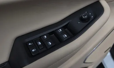 Jeep Cherokee 2023, 6334 км, за 57500000 KRW - фото 29