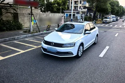 Volkswagen Sagitar · 2015 год