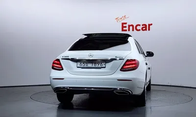 Mercedes-Benz E-Class 2019, 101729 км, за 25900000 KRW