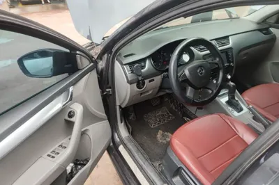 Skoda Octavia 2015, 184899 км, за 25071.4 CNY - фото 16