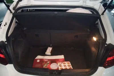Volkswagen Polo 2016, 64500 км, за 38123.01 CNY - фото 28
