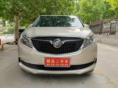 Buick GL8 2017, 59000 км, за 69800 CNY