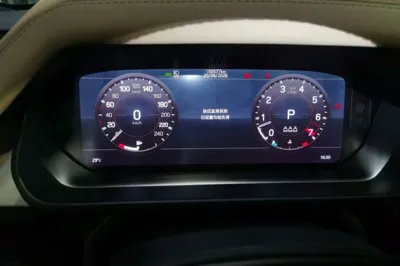 Land Rover Defender · 2021 год