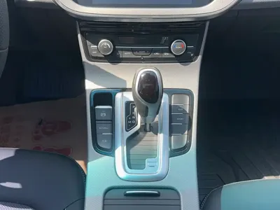 Geely Emgrand GL 2018, 55900 км, за 28000 CNY - фото 17
