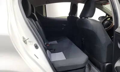 Toyota Prius 2019, 103005 км, за 11100000 KRW - фото 12