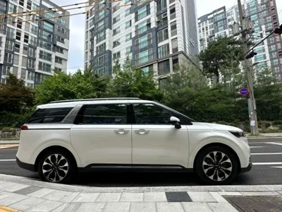 Kia Canival 2023, 42247 км, за 9700000 KRW