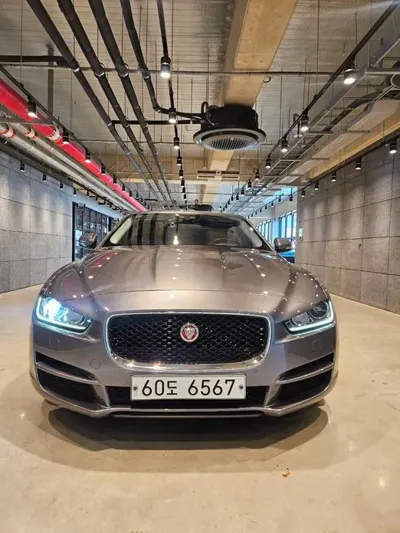 Jaguar XE · 2016 год