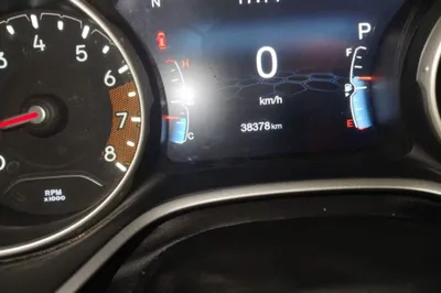 Jeep Compass 2017, 38300 км, за 39380.64 CNY - фото 13