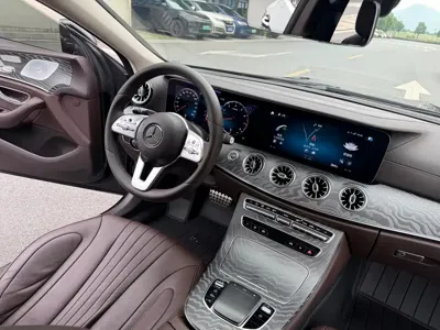 Mercedes-Benz CLS 2021, 85000 км, за 218800 CNY - фото 21