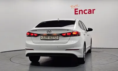 Hyundai Avante 2018, 52792 км, за 9900000 KRW