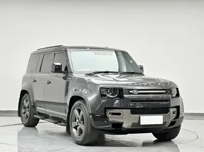 Land Rover Defender 2024, 50000 км, за 636000 CNY