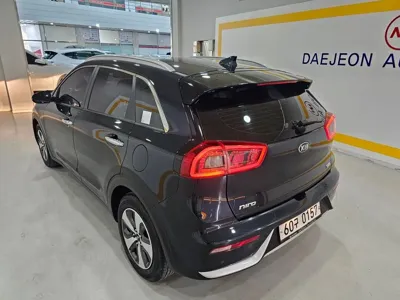 Kia Niro 2017, 176310 км, за 9000000 KRW - фото 5