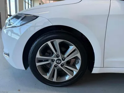 Hyundai Avante 2017, 141956 км, за 6300000 KRW - фото 5