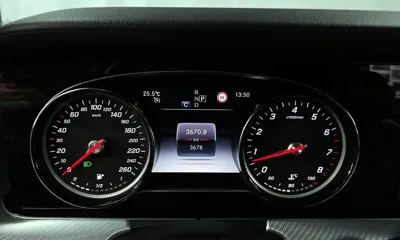 Mercedes-Benz E-Class 2020, 3678 км, за 36800000 KRW - фото 8