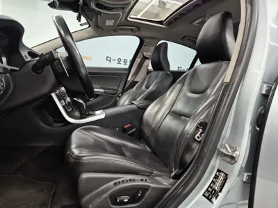 Volvo S60 2015, 190400 км, за 4900000 KRW - фото 16