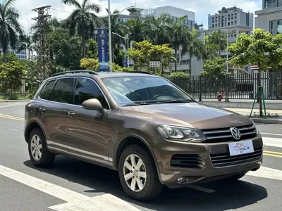 Volkswagen Touareg 2014, 157000 км, за 59800 CNY