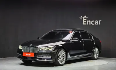 BMW 7-Series · 2016 год