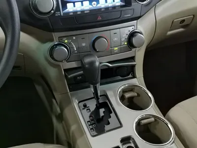 Toyota Highlander 2013, 138900 км, за 37900 CNY - фото 13