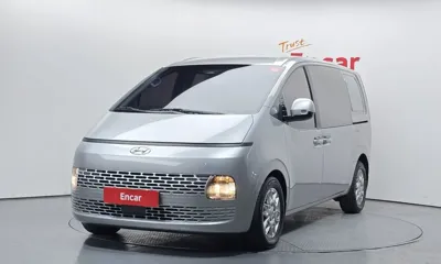 Hyundai Staria · 2022 год