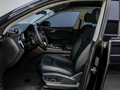 Audi Q8 2023, 59200 км, за 378000 CNY - фото 11