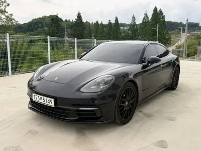 Porsche Panamera · 2020 год