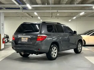 Toyota Highlander 2008, 221461 км, за 8900000 KRW