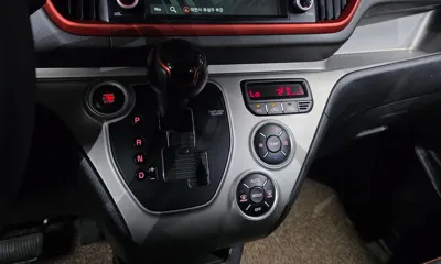 Kia Ray 2018, 84992 км, за 11000000 KRW - фото 9