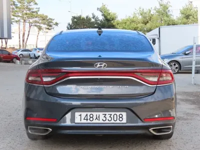 Hyundai Grandeur 2019, 129036 км, за 12000000 KRW